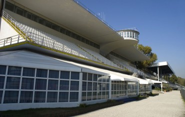 L'AUTODROMO DI MONZA: MOTORI CHE PASSIONE!