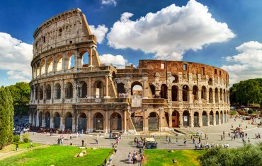 THE ETERNAL CHARM OF ANCIENT ROME