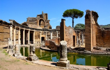 ARISTOCRATIC SPLENDOUR: TIVOLI, VILLA D’ESTE & VILLA ADRIANA