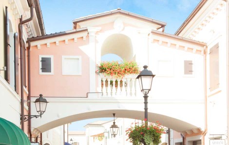 OUTLET OF NOVENTA DI PIAVE: DESIGNER BRAND SHOPPING A FEW KILOMETRES AWAY FROM VENICE